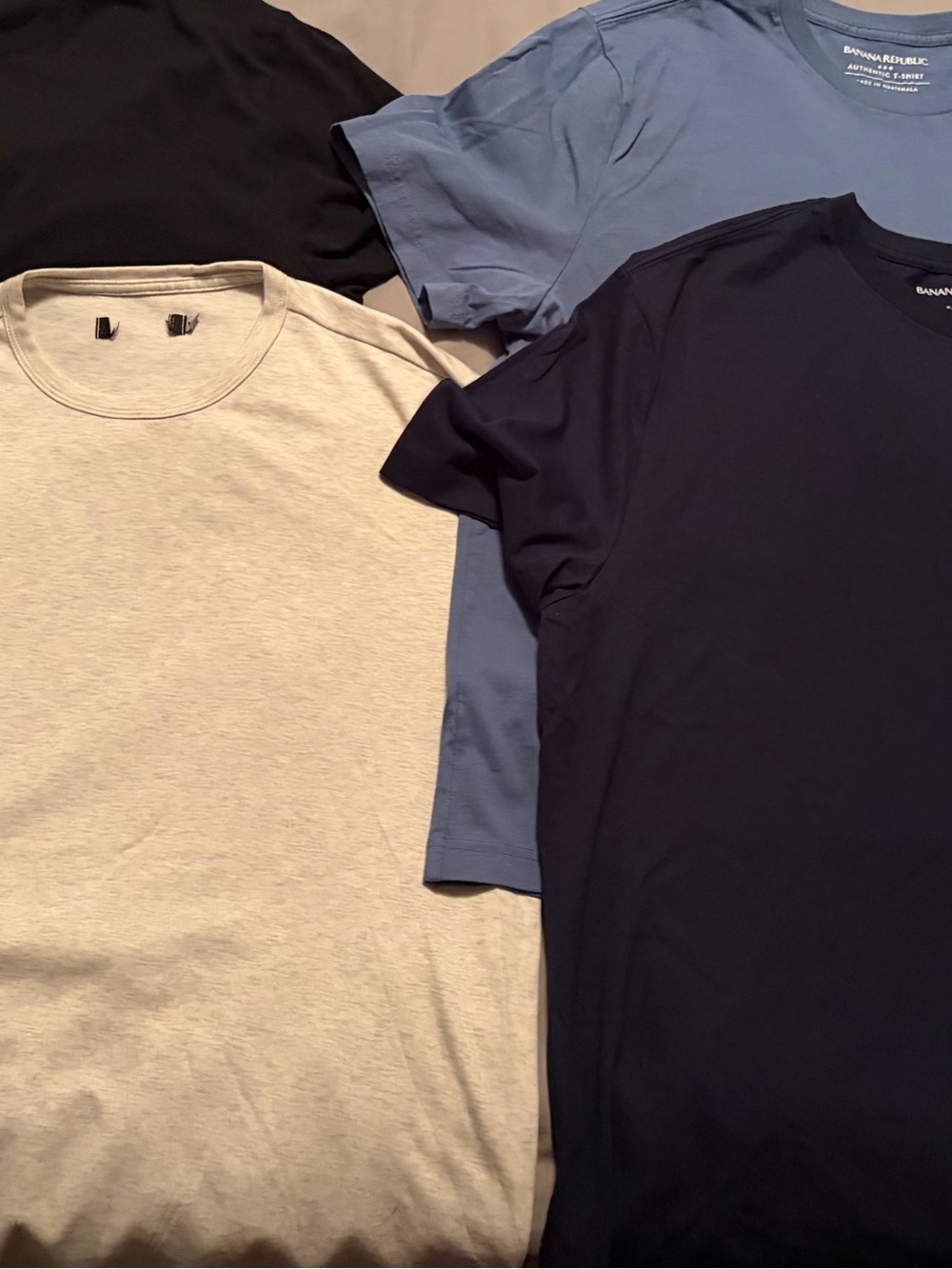 4 Banana Republic Men's Crew Neck T-Shirt - Navy, Light Blue, Black, Cream large - Picture 2 of 5